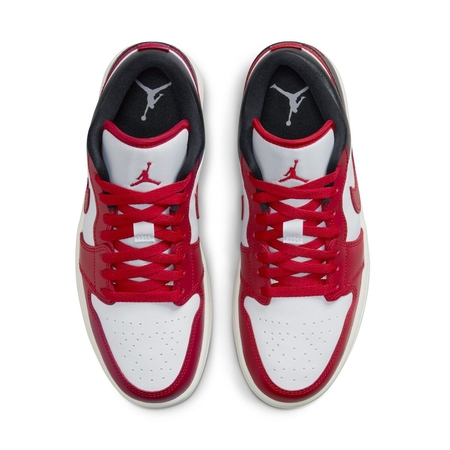 Shop Air Jordan 1 for COLLECTIONS online in Kuwait City Jahra Foot Locker Kuwait